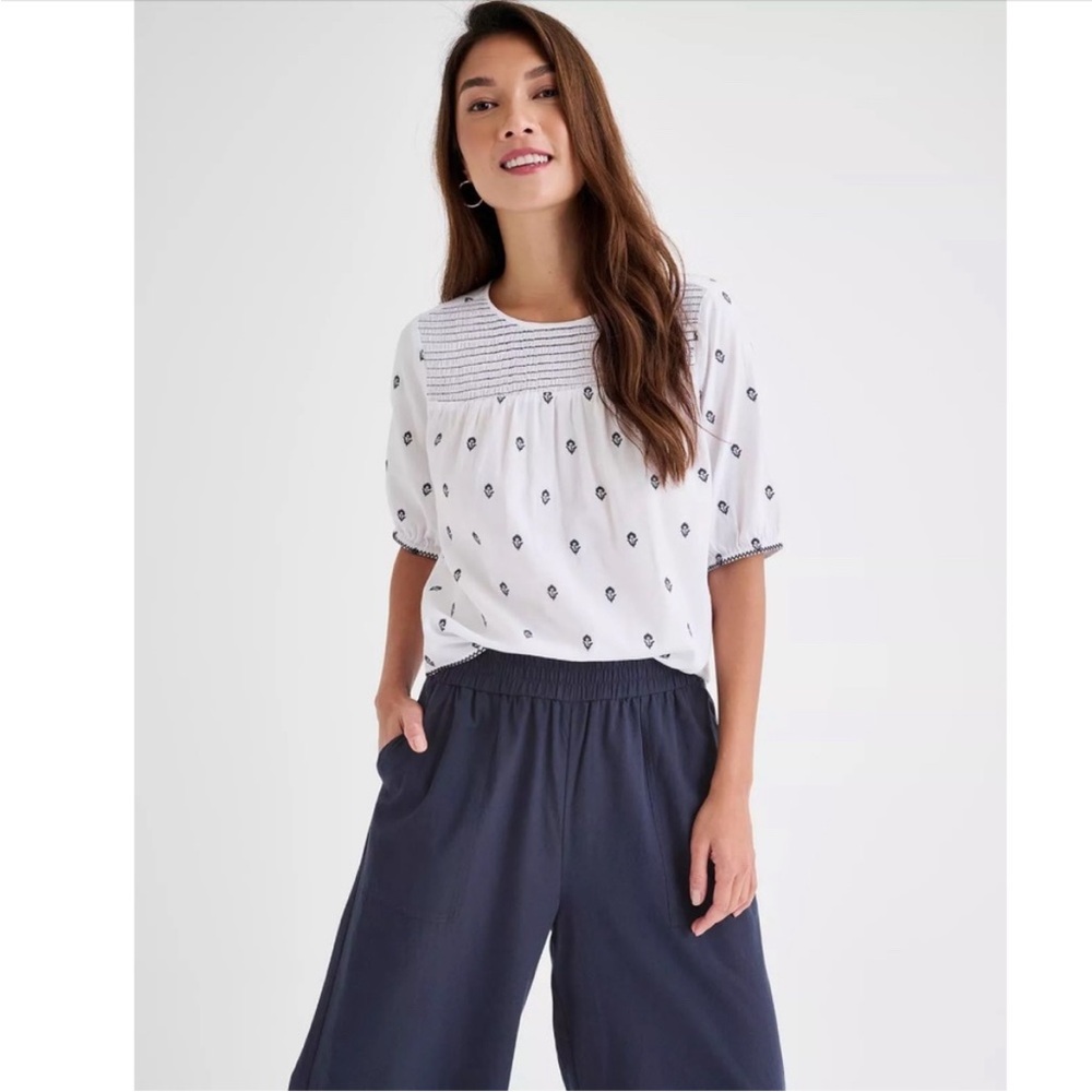 Splendid Cameron Embroidered top. New with tags